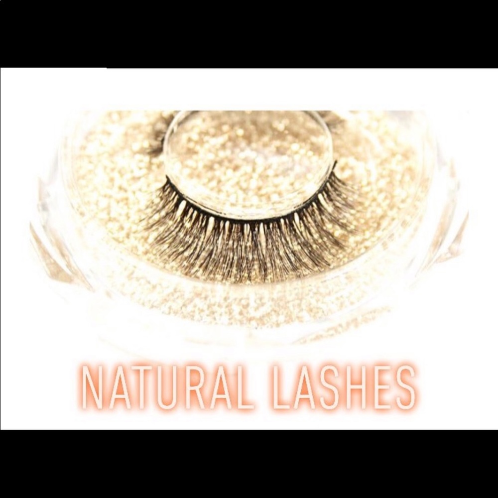 Lashes - Picture 6 of 8